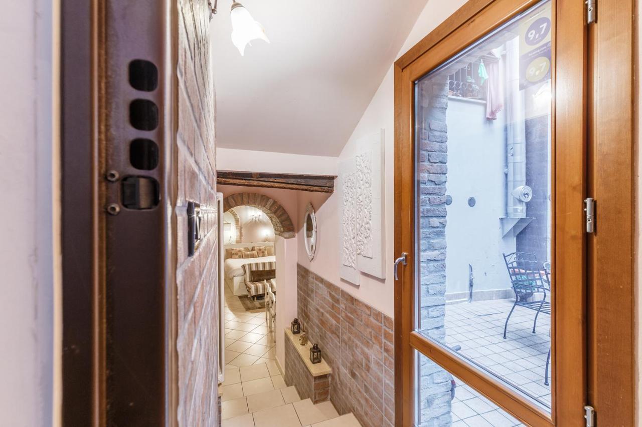 Nell'Antico Ghetto Ebraico Apartment Ferrara Luaran gambar